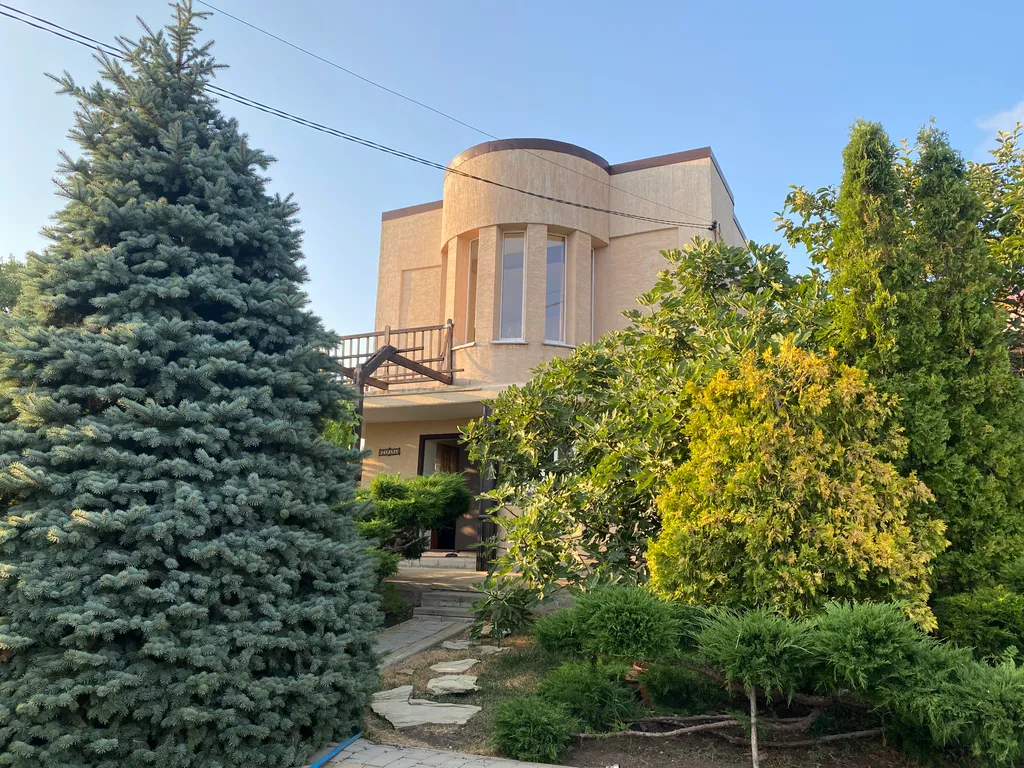 Коттедж Дача Испания — аренда посуточно в Дивноморское