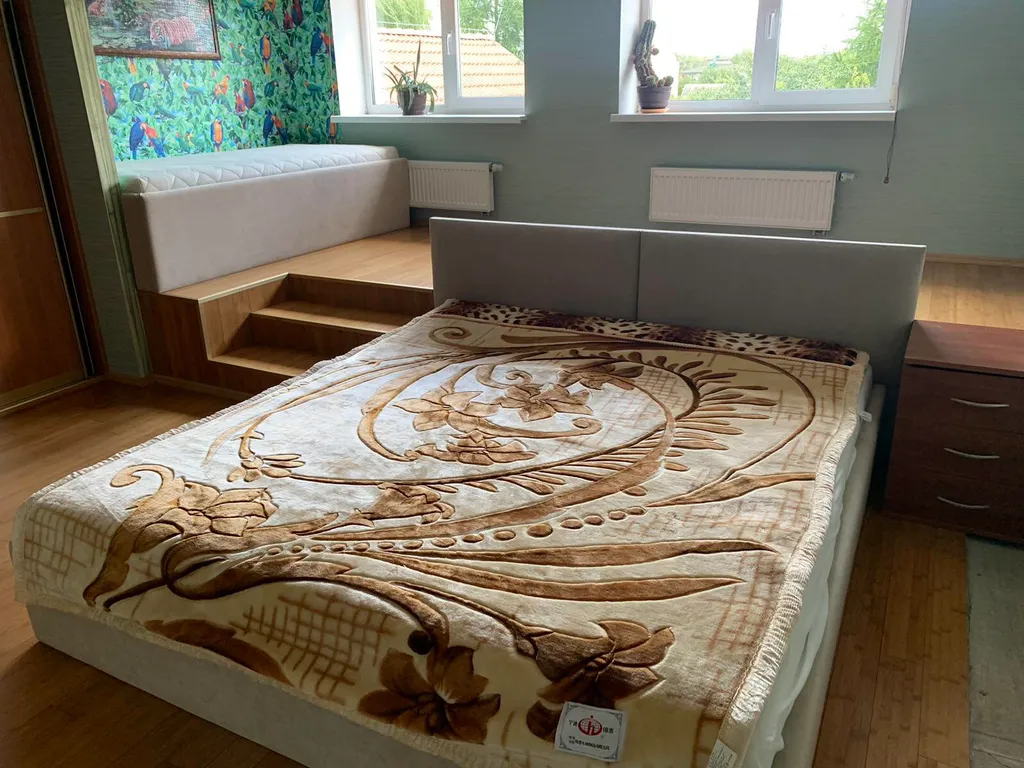 Дом с бассейном в Сенице