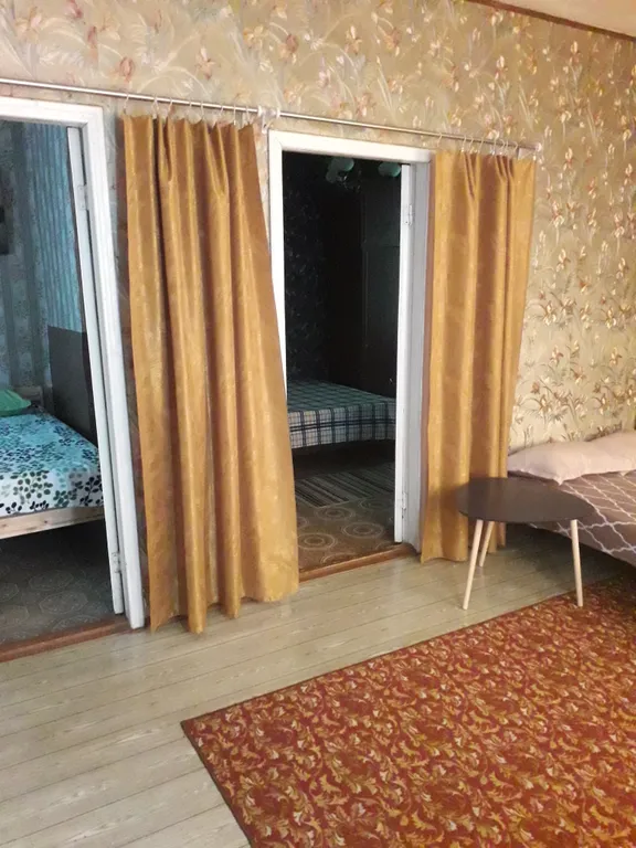 Целый дом с садом и двориком