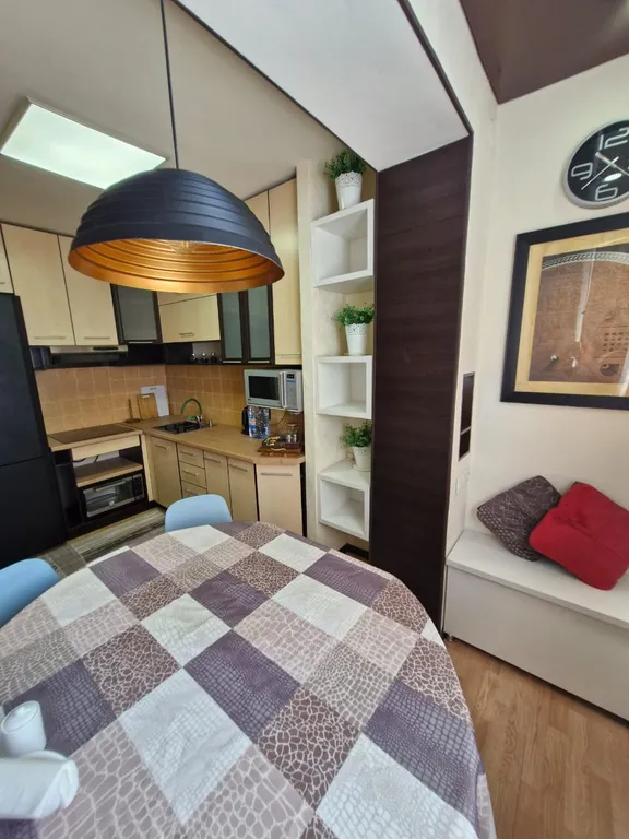 Шикарный апартамент на левом берегу столицы