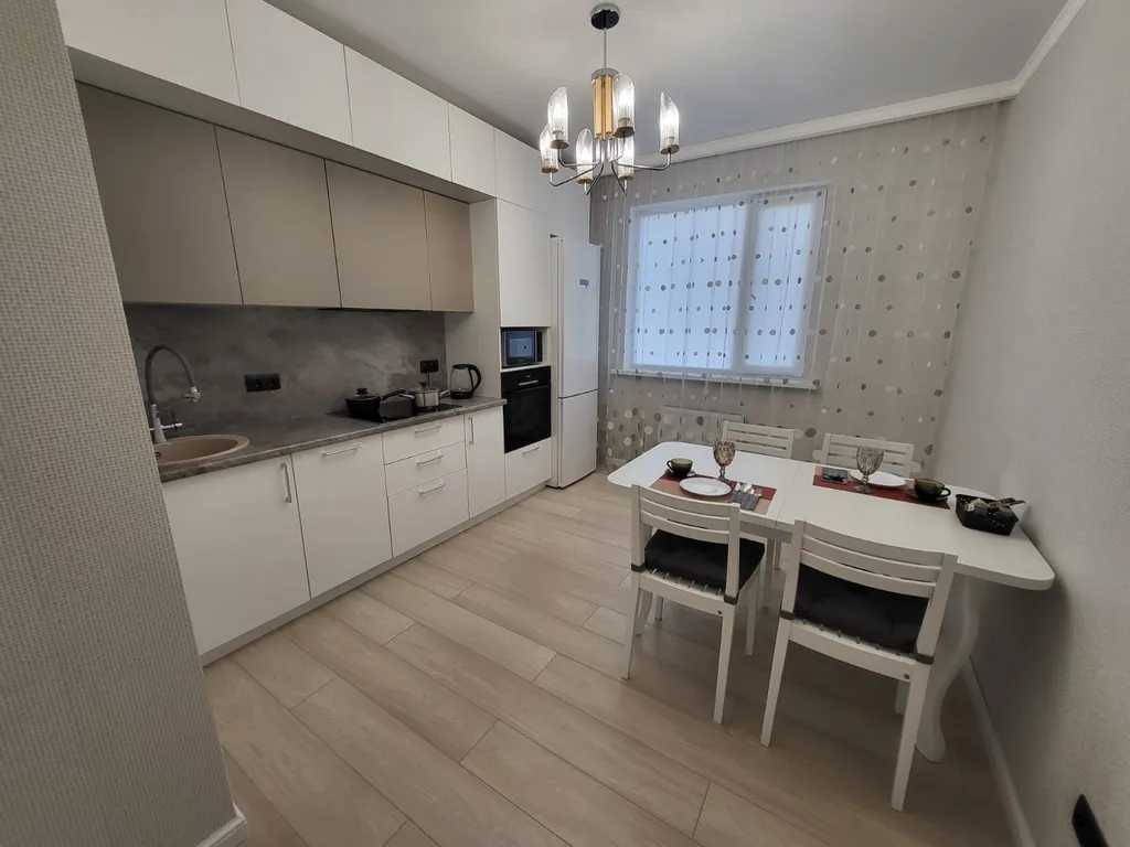 Современная квартира у Барыс Арены, Астана Арены, Магнума