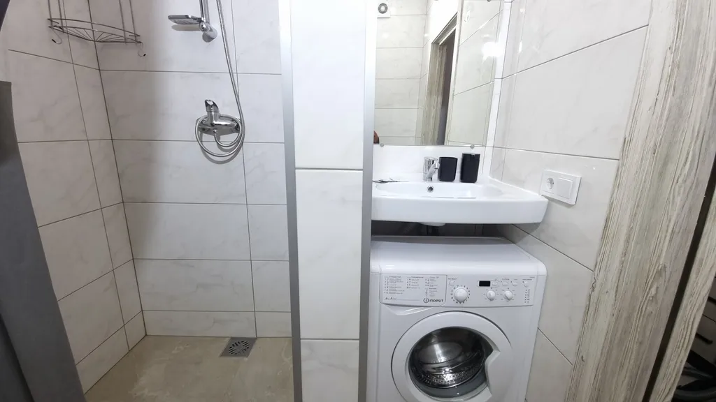 Студия с балконом