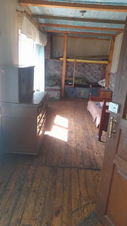 Большой дом с бассейном и диско, в ретро стиле около аэропорта Минск