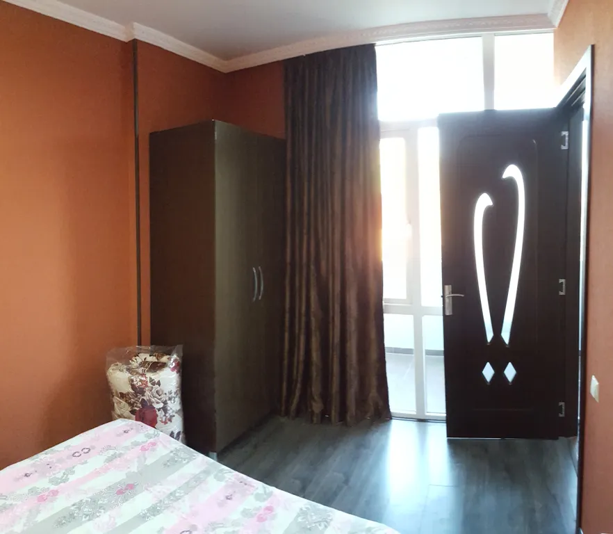 Квартира Квартира с изолированной спальней — Батуми