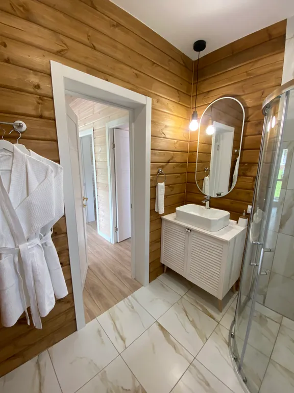 Просторный, новый, уютный дом с видом на горы