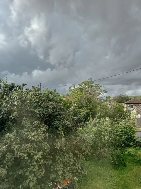 Уютный домик в саду