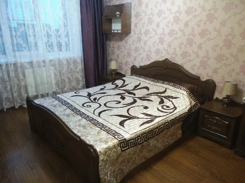 2-комнатная квартира в центре возле парка — аренда посуточно в Ессентуки