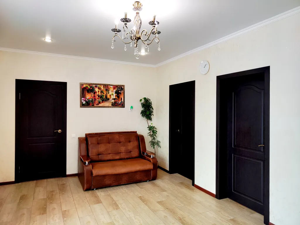 Дом "Тульский пряник", рядом с термальным источником "Псыгупс".