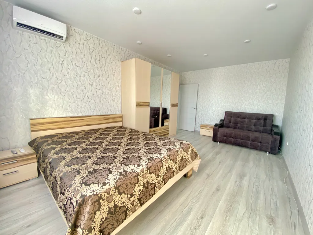 Квартира в центре, закрытая территория, очень красивый двор и спорт площадки — аренда посуточно в Липецк