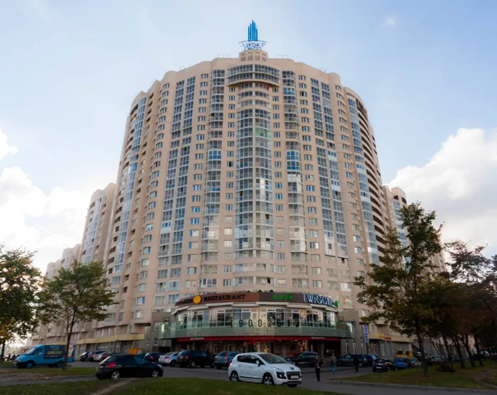 Видовая квартира на 15 этаже, у метро