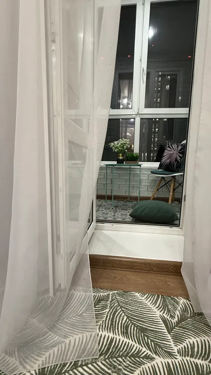 Дизайнерская Евро2 для 6 гостей у Суворовского училища