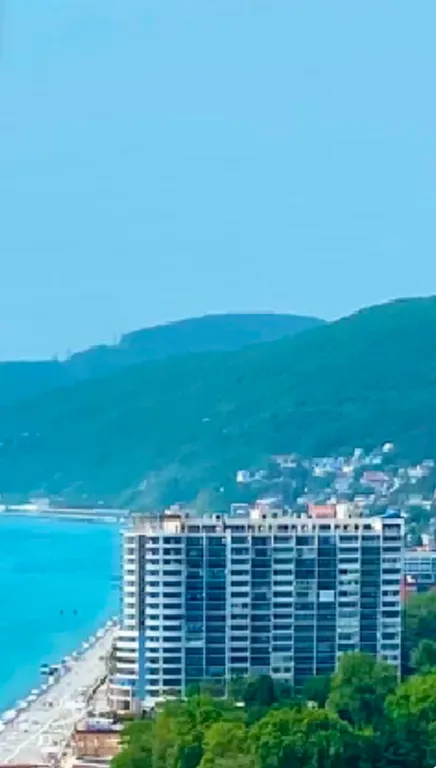 Элитная квартира с выходом на собственный пляж