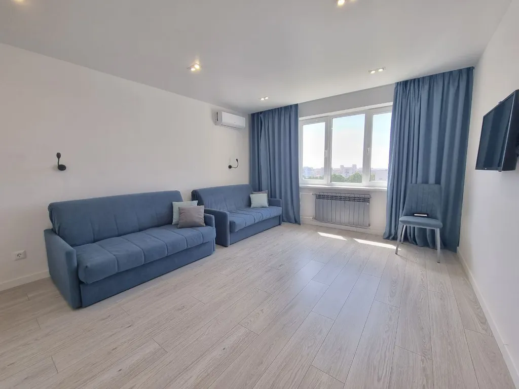 Супер видовая новая двухкомнатная квартира у моря в парке Победы