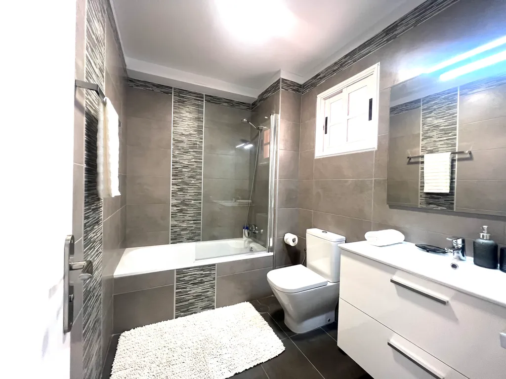 PaulMarie Family Apartment Panoramic