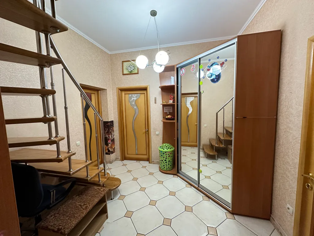 Уютный дом В хорошем районе