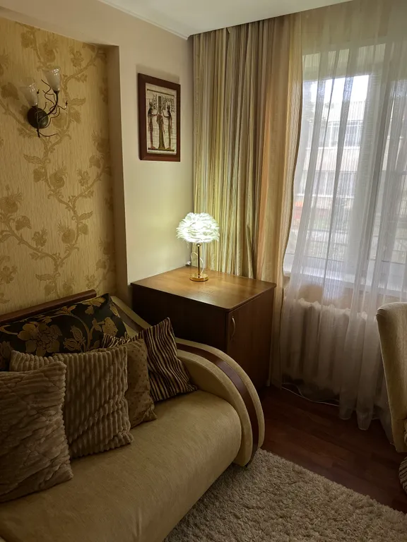 Уютная двухкомнатная квартира в спальном районе