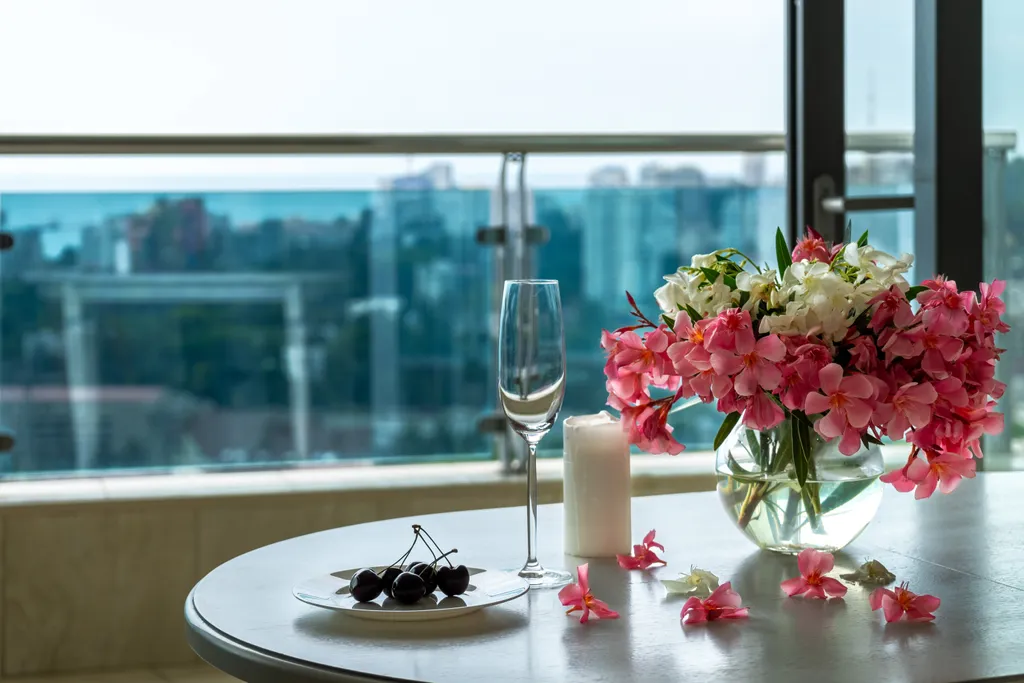 Роскошная идеал квартира с двумя террасами, тремя санузлами и бассейн