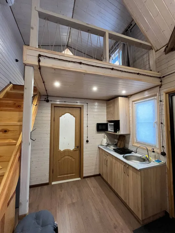 Tiny house