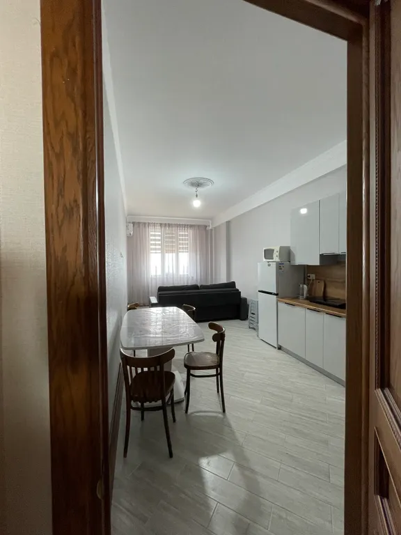 Евротрешка с видом на море, первая береговая, городской пляж