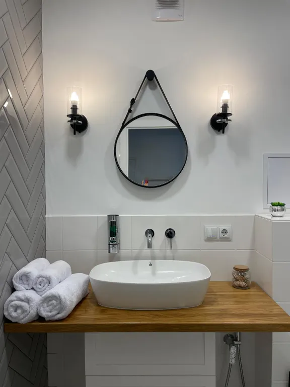 Квартира Уютная квартира в самом центре города,с видом на храм Христа Спасителя — Калининград