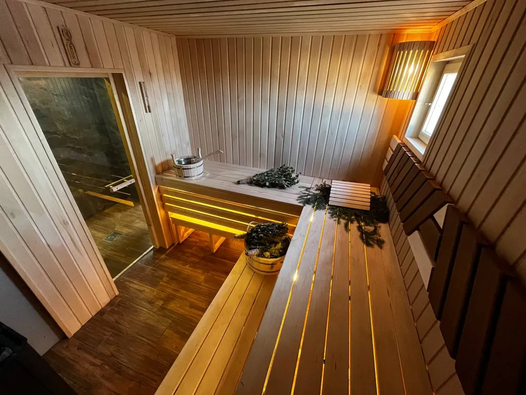 Уютный дом в стиле Барнхаус с чаном у леса, у нас есть баня.