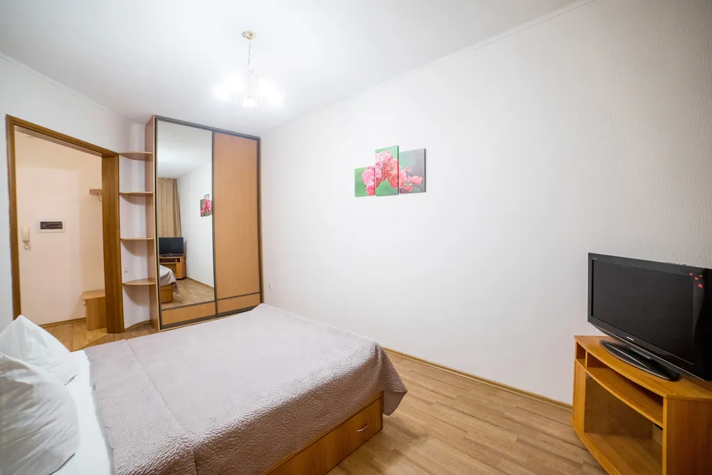 Светлая квартира в элитном доме с парковкой в самом центре