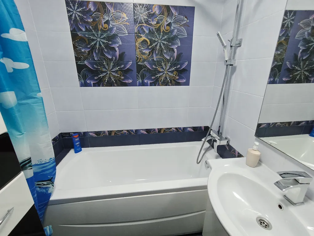 Дизайнерская квартира в стиле лофт для 4 гостей