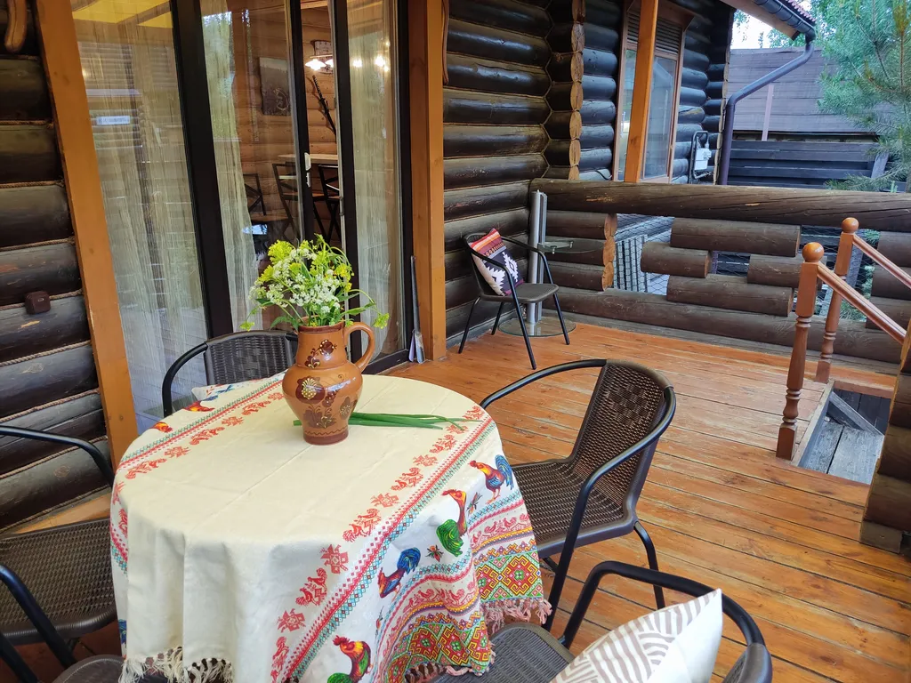 Бревенчатый дом