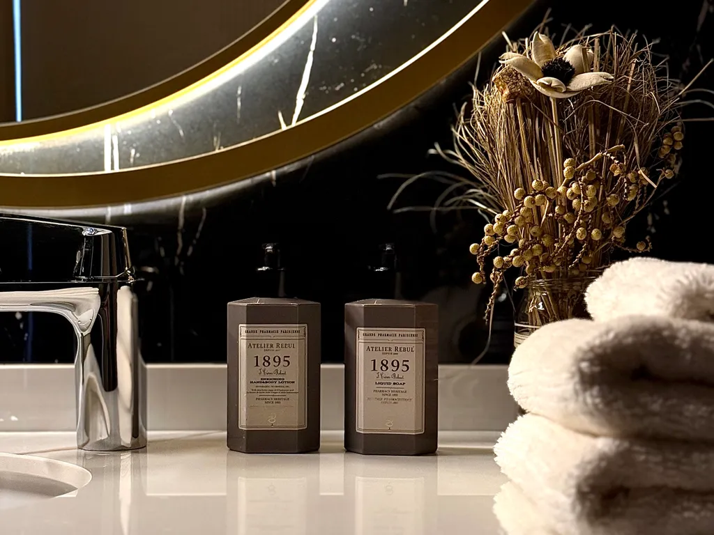 Excellence с видом на море, бассейном и SPA