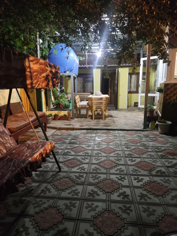 Уютный дом с двориком и беседкой у моря в Алуште