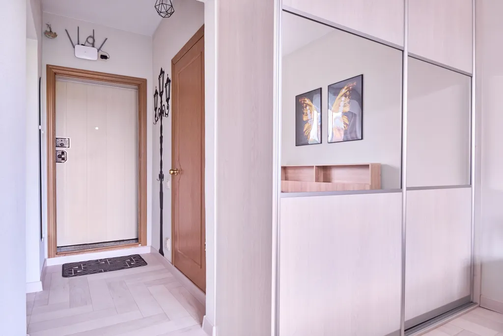 Студия на Розы Люксембург, 19  (дом без лифта)