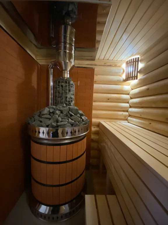 Комфортный и современный дом со всеми удобствами, баня и чан