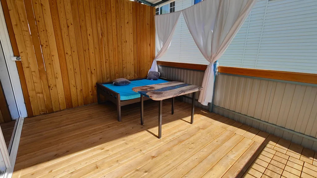 Квартира Квартира Четырехместный Люкс1 с террасой,двором и мангальной зоной — Дюрсо