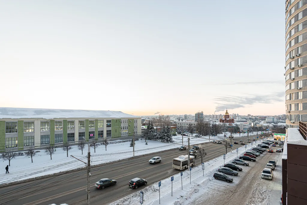 В центре у ТЦ Мега Молл, кондиционер, гостиничный сервис, бесконтактно