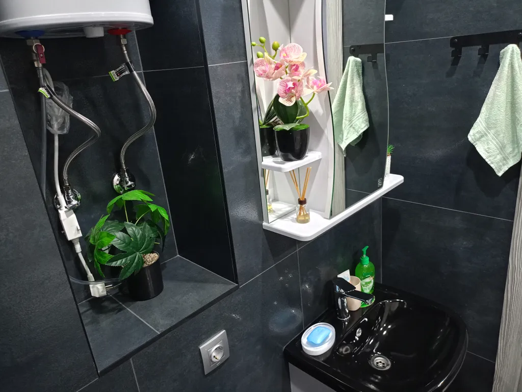 2 комнатная квартира возле школы МВД, Автовокзал, тк Маяк