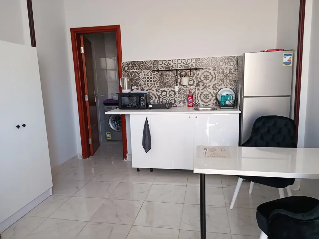 Квартира-студия с собственной террасой в 500м от моря