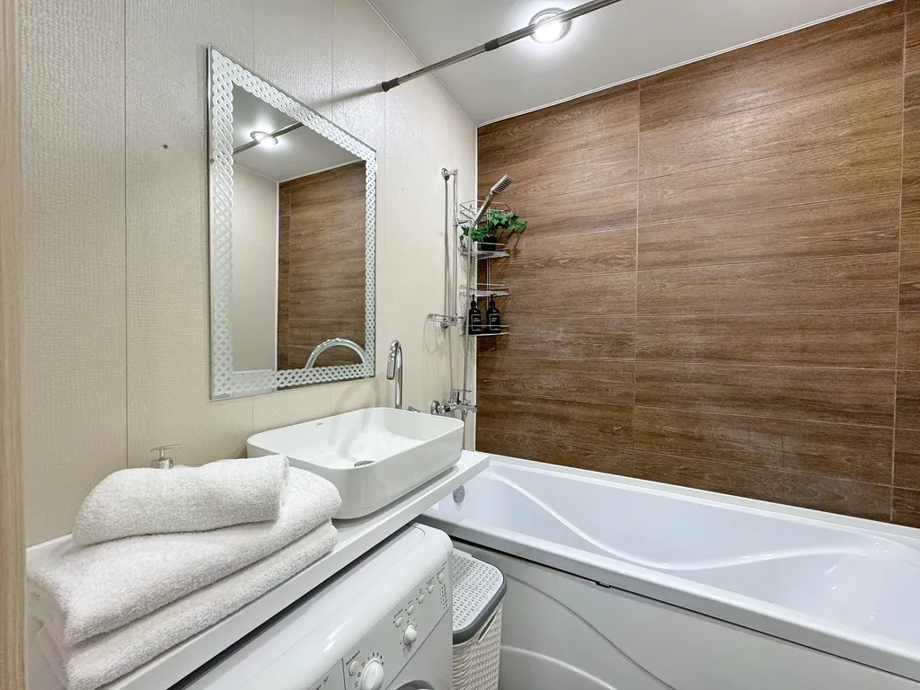 Стильная 2-комнатная квартира-студия в новом доме на берегу реки Вятка