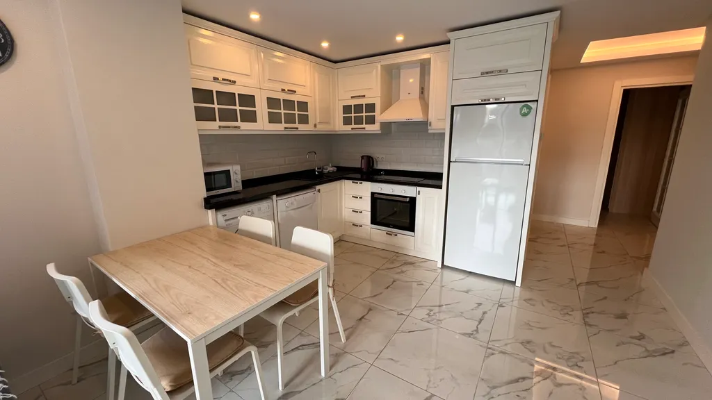 Квартира Alanya centre Kleopatra beach 100m to the sea — аренда посуточно в Аланья