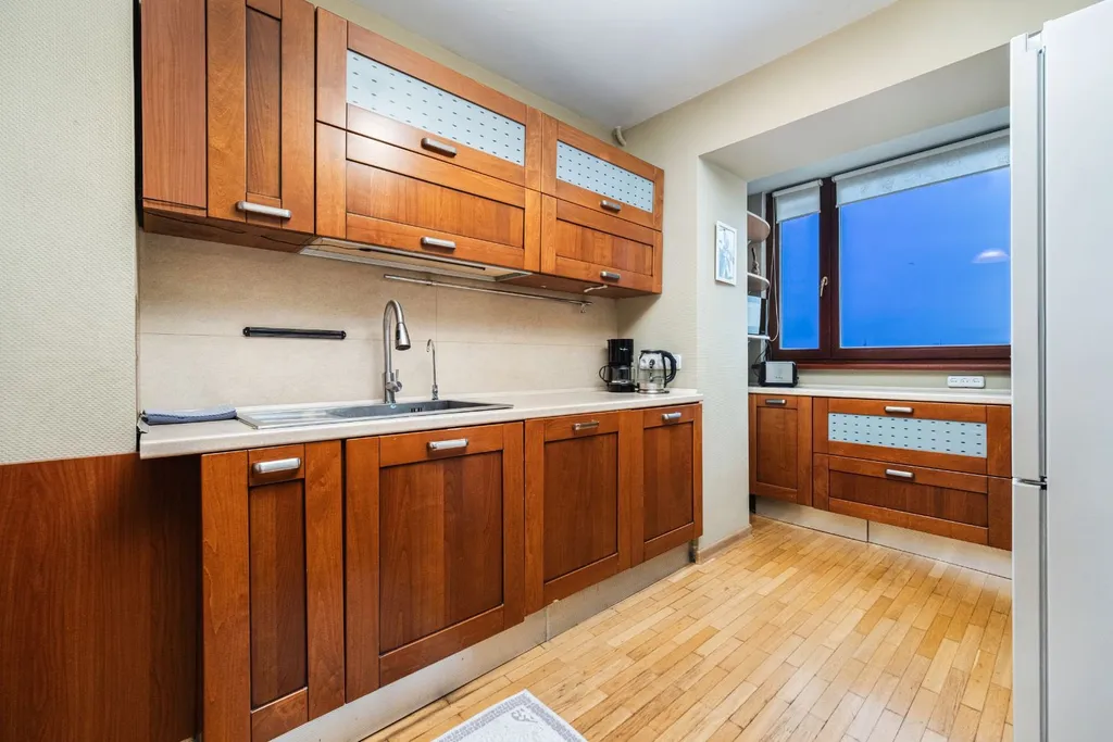 Комфортная 4-комнатная в центре Минска около Галереи, Зыбицкая, Немига