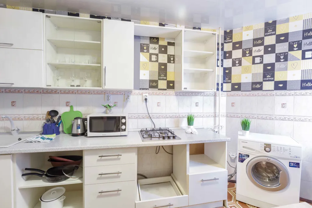 Двухкомнатная квартира в центре города напротив Академии Спорта СГУС