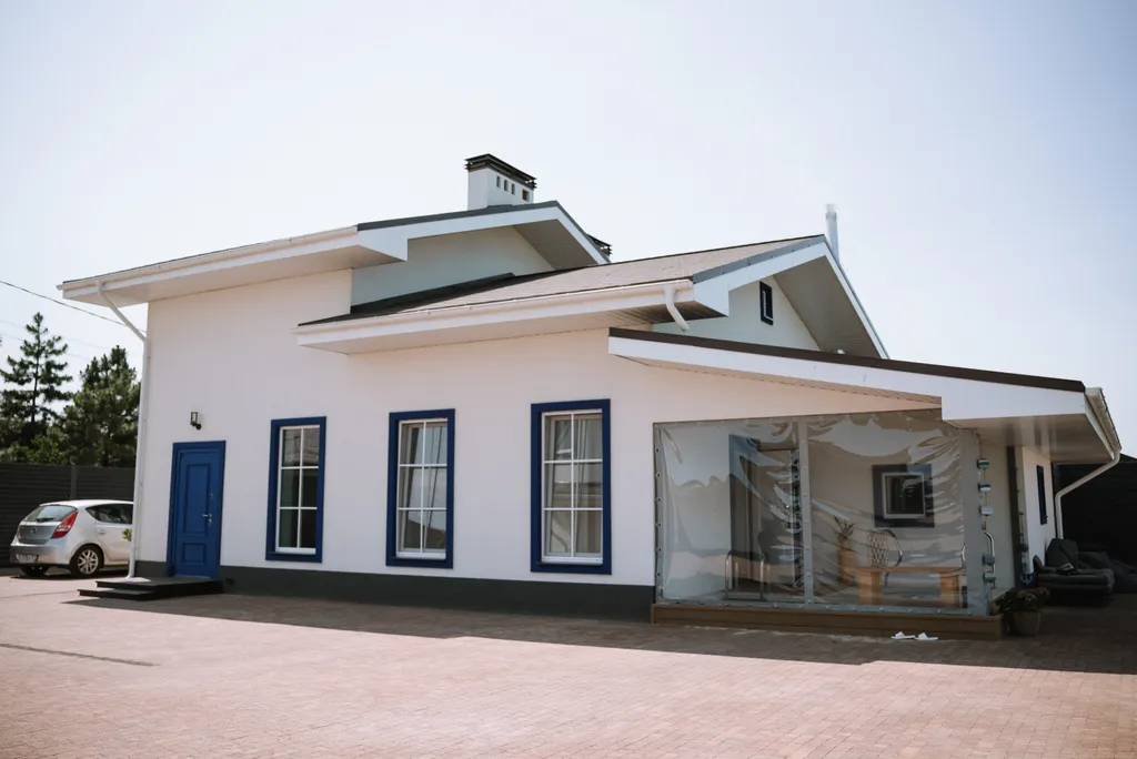 Дом на берегу моря с баней