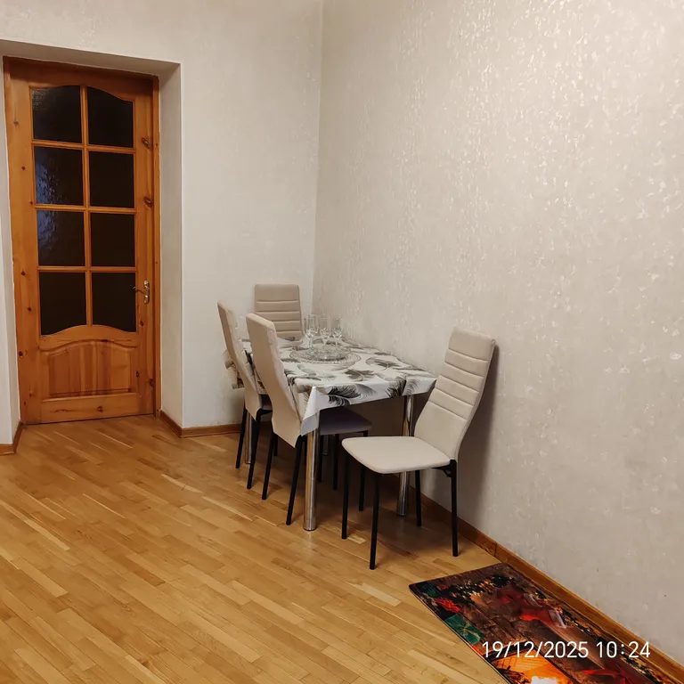 Трёхкомнатная квартира в районе парка