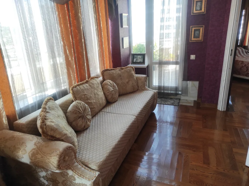 Большой пентхаус с бассейном