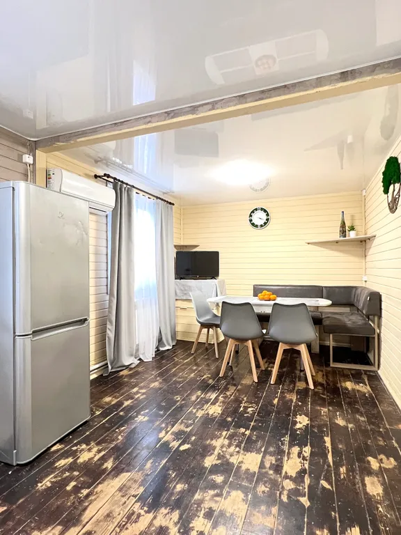 Коттедж Уединенный теплый дом без соседей с сауной, джакузи и бассейном — Луховицы