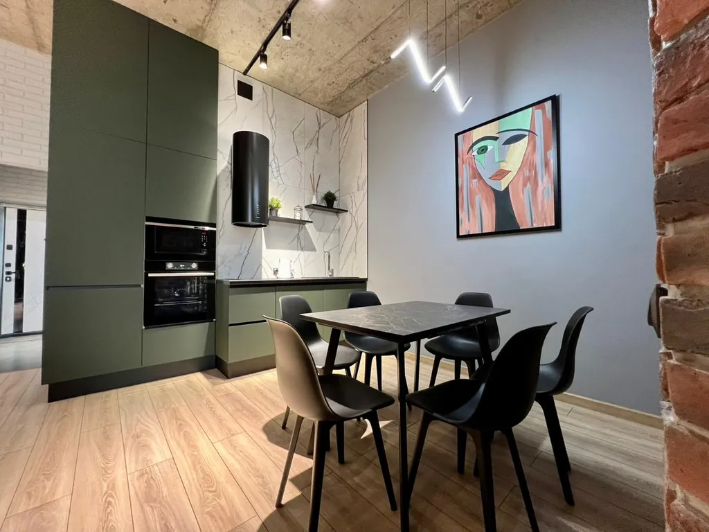 Дизайнерская квартира в центре города