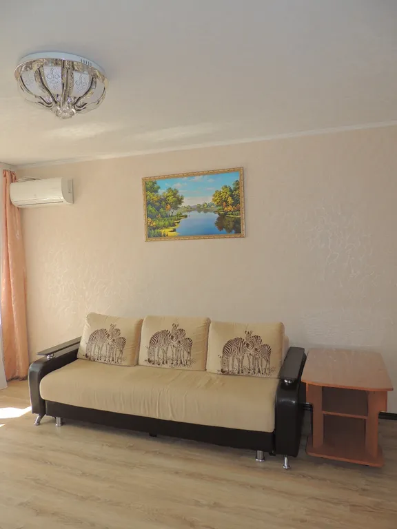 Тихо, уютно, в центре города возле набережной