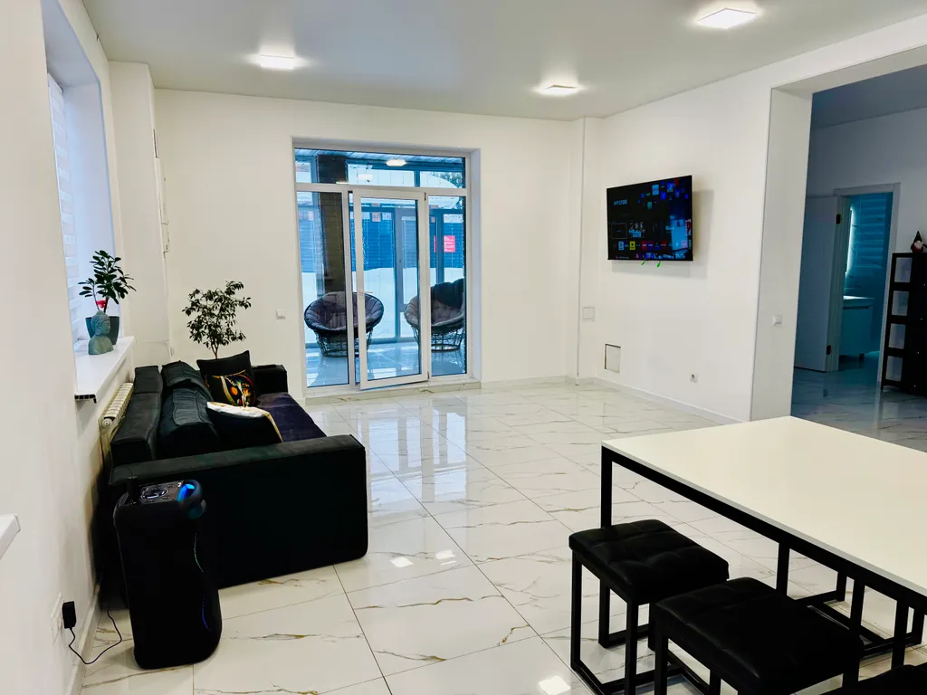 Современный коттедж в черте города