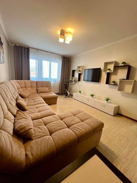 Квартира 3-х комнатные апартаменты в центре города — аренда посуточно в Шадринск