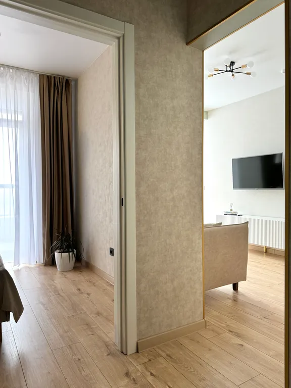 2-комнатная квартира в ЖК Скандис Озеро около ТРЦ Планета