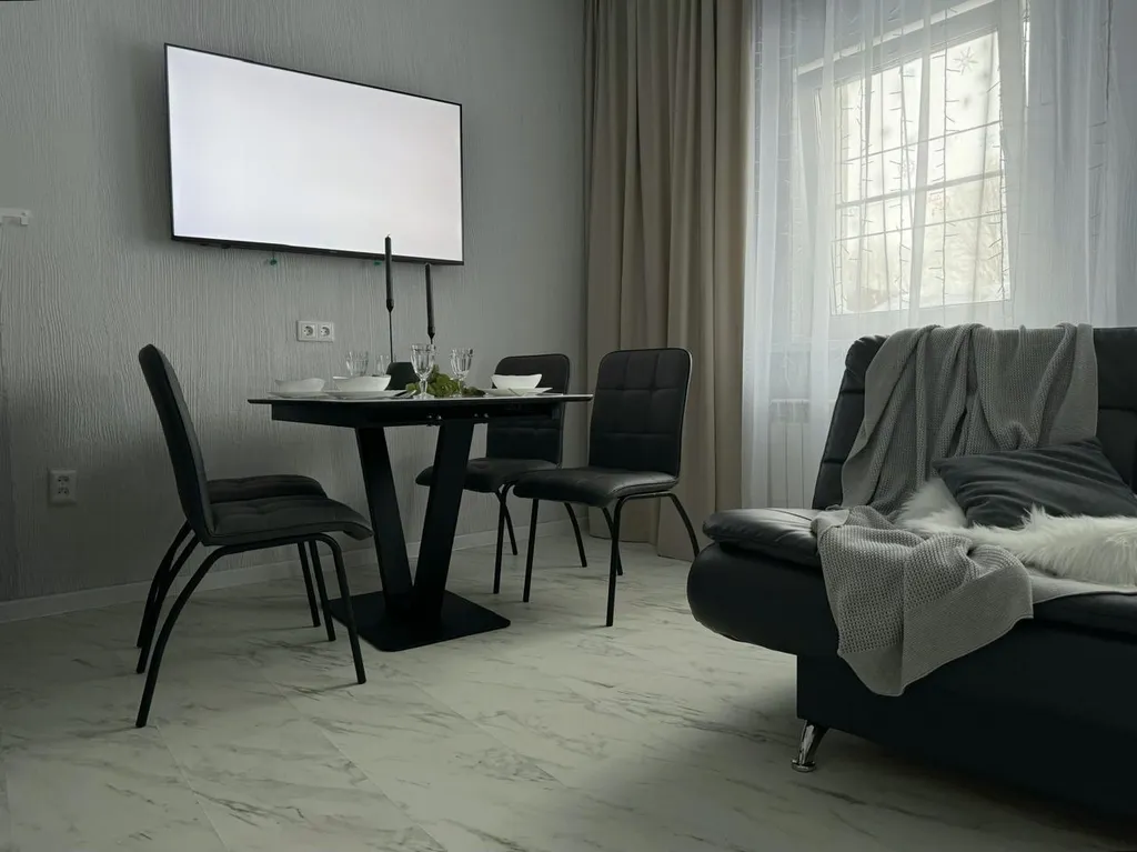 Уютный дом с бассейном и баней для отдыха, семейных праздников